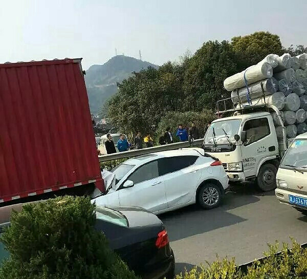 溫嶺最新車禍背后的故事與小巷美食奇遇揭秘