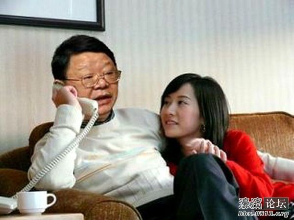 揭秘文強(qiáng)與女明星的隱秘幕后故事，令人震驚！