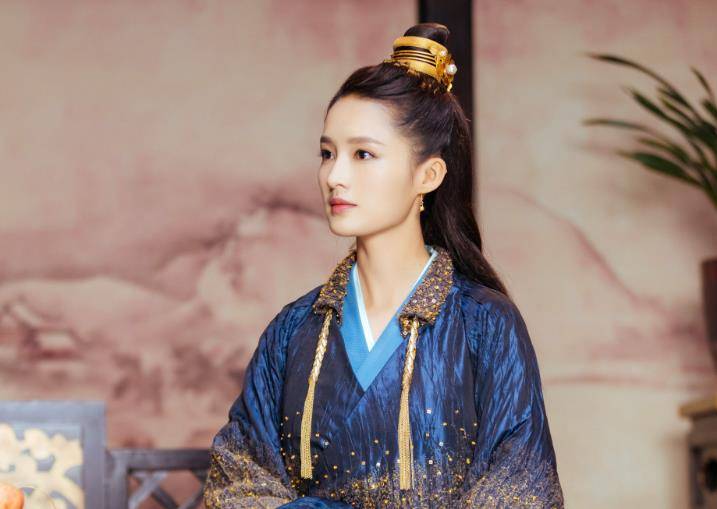 演員李齡，與自然美景的邂逅與內(nèi)心寧?kù)o之旅