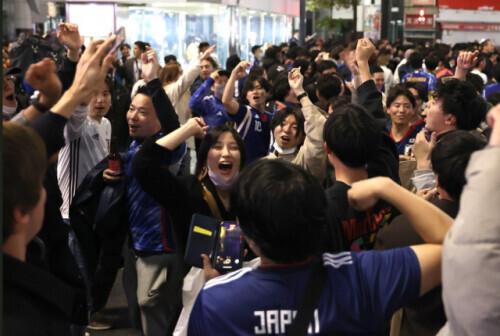 千贏國(guó)際最新版的溫馨故事，愛(ài)與陪伴的力量