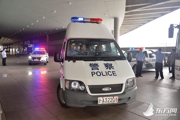 最新小額詐騙動態(tài)揭秘，小巷深處的神秘特色小店警惕詐騙風險