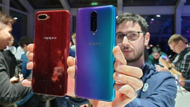 OPPO手機全新品震撼上市，全球矚目，驚艷亮相！