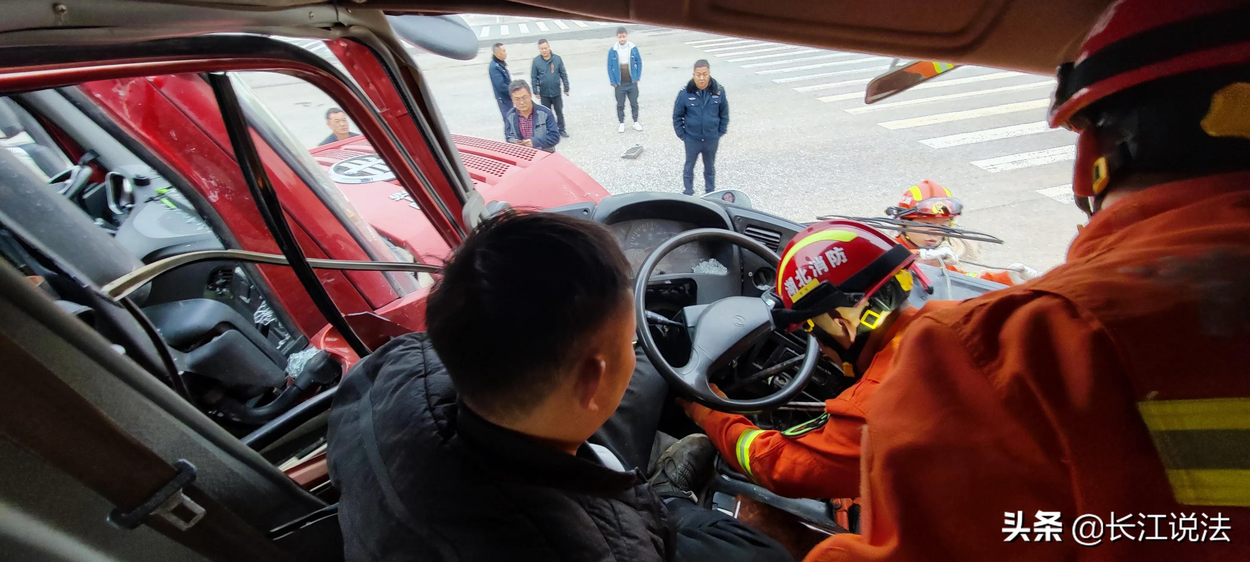震撼！蘄春再現(xiàn)車禍悲劇，警鐘長(zhǎng)鳴——2025最新車禍新聞