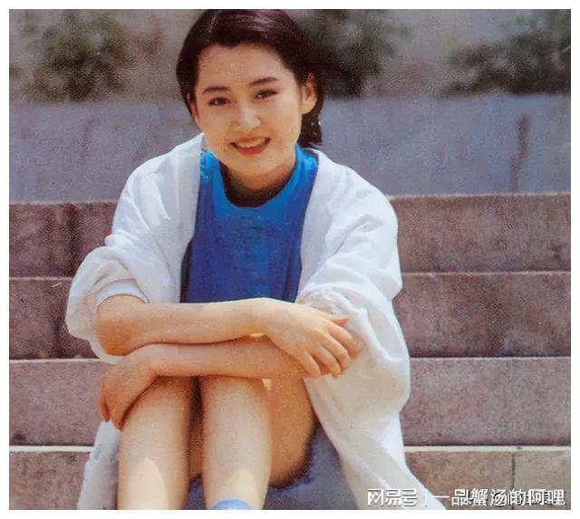 重磅推出，演員楊青科技新品，引領(lǐng)未來生活新潮流！