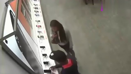 高科技產(chǎn)品的革新之旅，體驗(yàn)未來科技生活的狠偷偷最新之旅