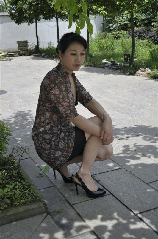 最新熟女論壇免費(fèi)，自信與成就感的蛻變，熟女們的勵(lì)志前行之路！