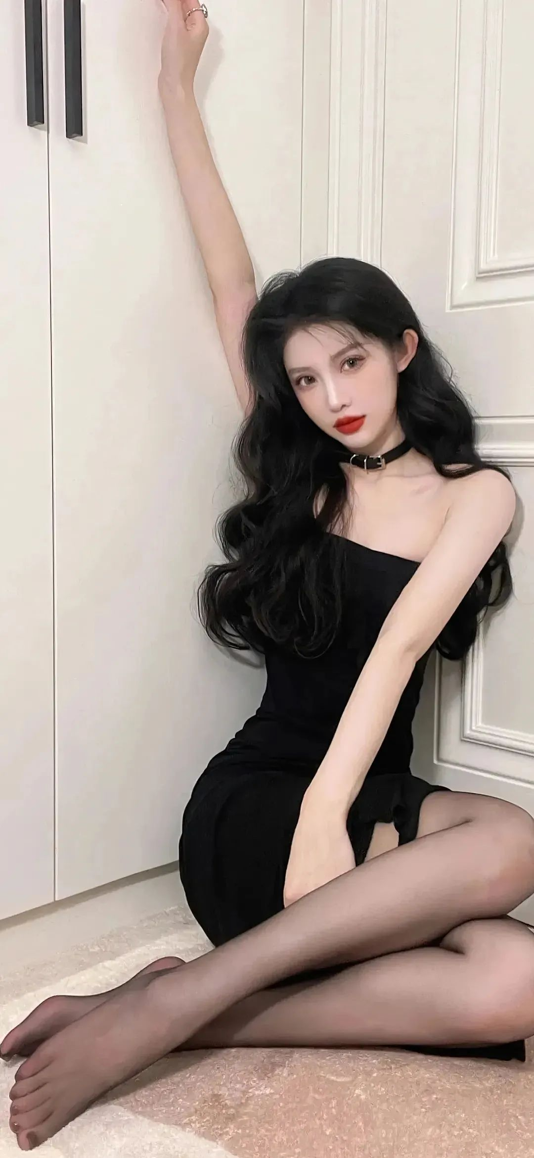 時尚美女圖片精選，最新潮流盡收眼底