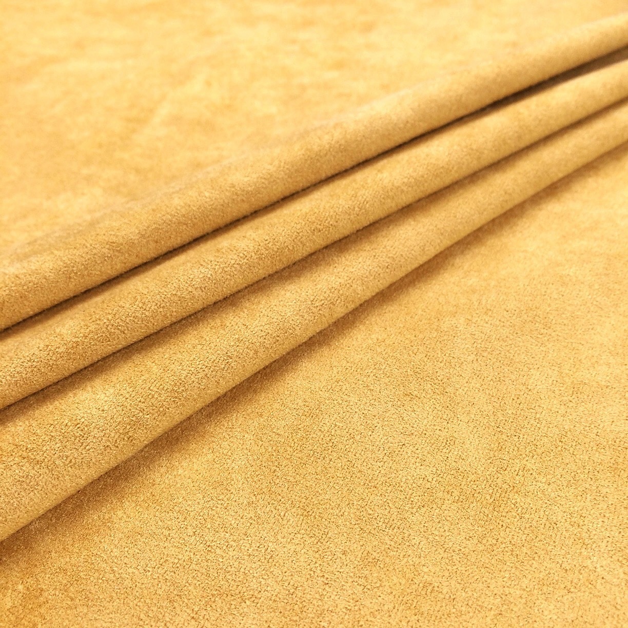 最新麂皮絨，時(shí)尚界的寵兒